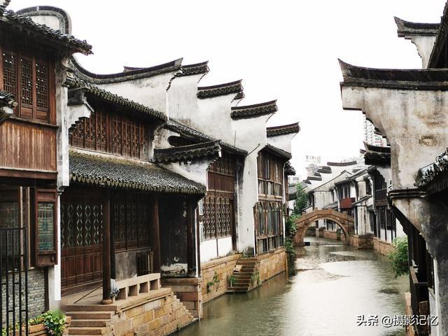 蓝点的冒险