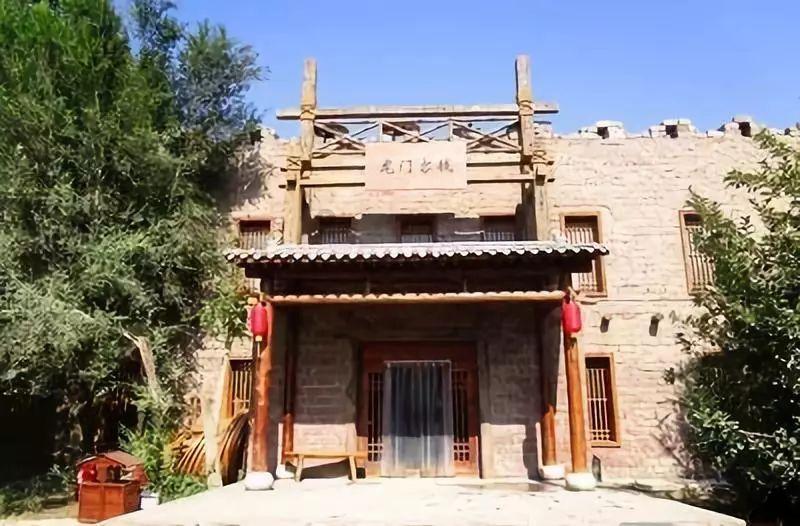 本人28岁，但样子显老像30多岁，该怎么办？游戏画面